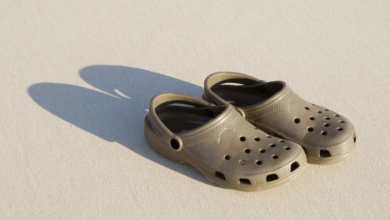 1 6 scale doll crocs nearby