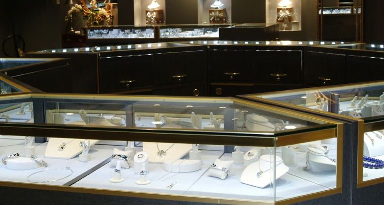 professional jewelry display cases